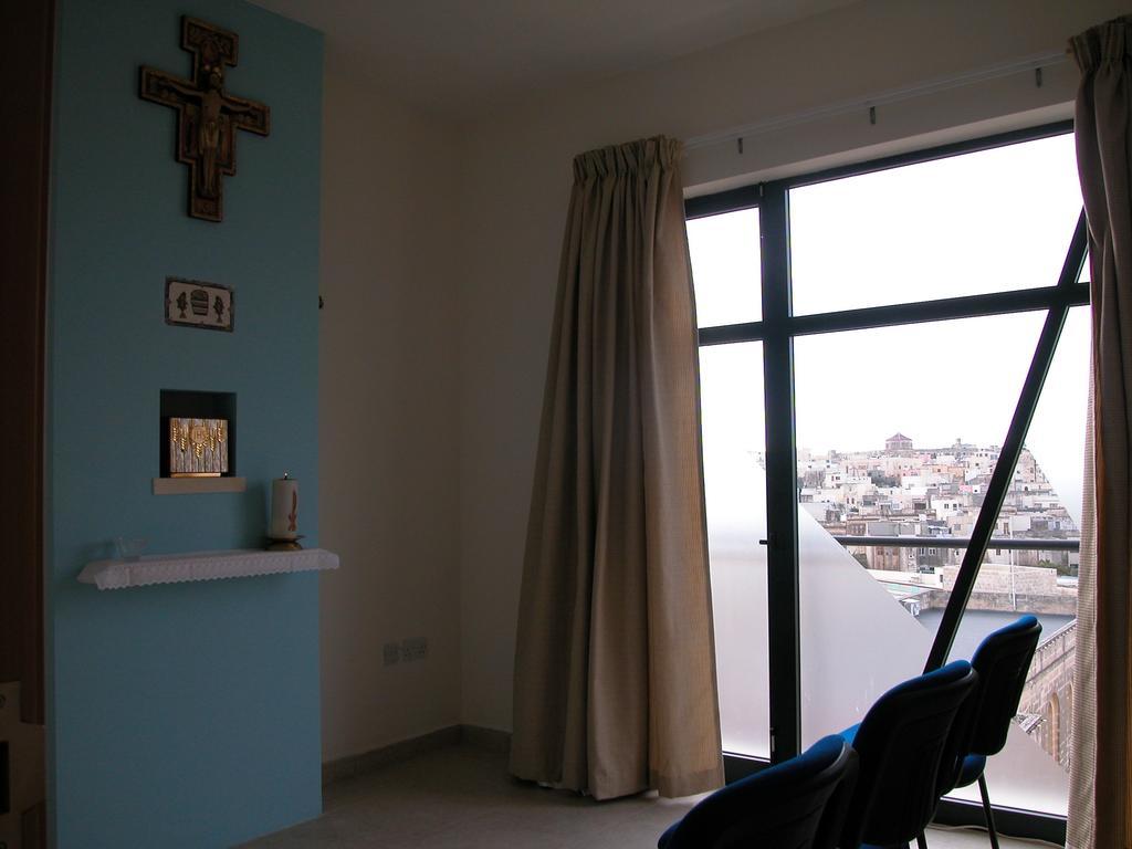 Rivotorto Retreat House Hotel Birkirkara Buitenkant foto