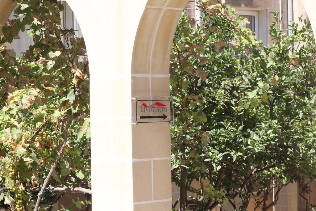 Rivotorto Retreat House Hotel Birkirkara Buitenkant foto